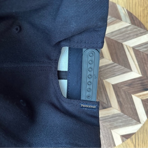 Pendleton SNAPBACK hat - Picture 3 of 6